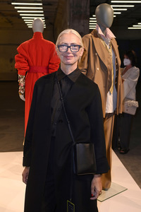 Gruppenausstellung Der Berliner Salon auf der MBFW Berlin Spring/Summer 2022