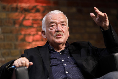 Sam Ginn und Hans Ulrich Gumbrecht auf der phil.cologne 2021 in Köln