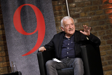 Sam Ginn und Hans Ulrich Gumbrecht auf der phil.cologne 2021 in Köln