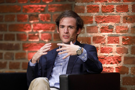 Sam Ginn und Hans Ulrich Gumbrecht auf der phil.cologne 2021 in Köln