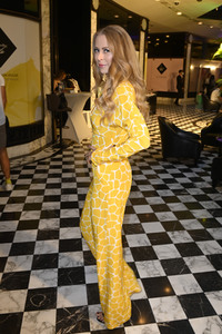 Natascha Gruen Fashion Show auf der Berlin Fashion Week Spring/Summer 2022