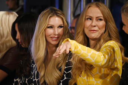 Natascha Gruen Fashion Show auf der Berlin Fashion Week Spring/Summer 2022