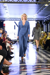 Natascha Gruen Fashion Show auf der Berlin Fashion Week Spring/Summer 2022