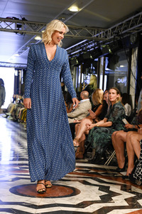 Natascha Gruen Fashion Show auf der Berlin Fashion Week Spring/Summer 2022