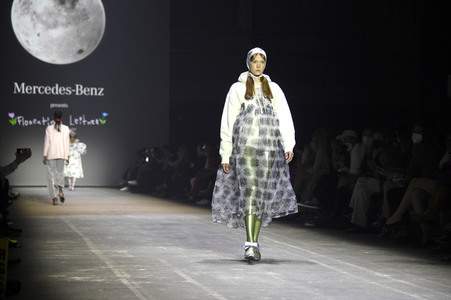 Florentina Leitner Fashion Show auf der Berlin Fashion Week Spring/Summer 2022