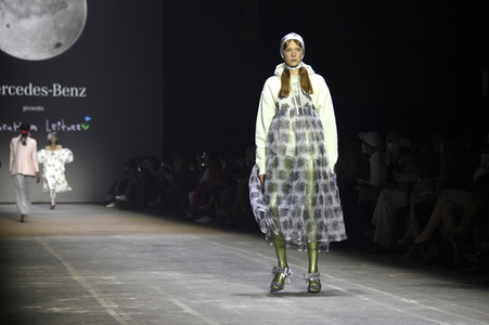 Florentina Leitner Fashion Show auf der Berlin Fashion Week Spring/Summer 2022