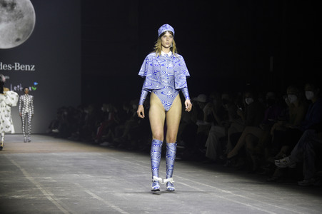 Florentina Leitner Fashion Show auf der Berlin Fashion Week Spring/Summer 2022