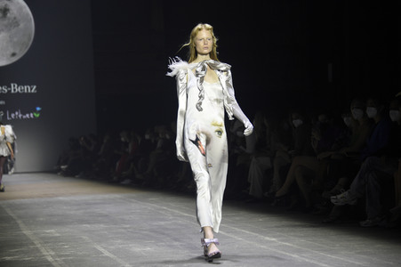 Florentina Leitner Fashion Show auf der Berlin Fashion Week Spring/Summer 2022