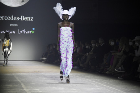 Florentina Leitner Fashion Show auf der Berlin Fashion Week Spring/Summer 2022