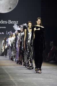 Florentina Leitner Fashion Show auf der Berlin Fashion Week Spring/Summer 2022