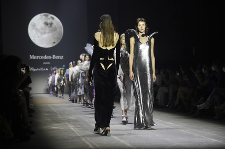 Florentina Leitner Fashion Show auf der Berlin Fashion Week Spring/Summer 2022