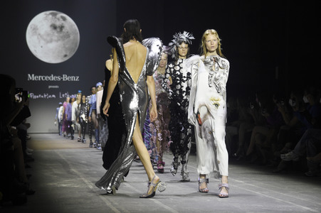 Florentina Leitner Fashion Show auf der Berlin Fashion Week Spring/Summer 2022