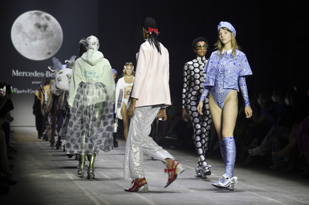 Florentina Leitner Fashion Show auf der Berlin Fashion Week Spring/Summer 2022