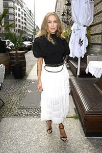 Lana Mueller Fashion Show auf der Berlin Fashion Week Spring/Summer 2022