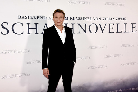 Filmpremiere 'Schachnovelle' in München
