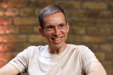 Jens Söring und Richard David Precht auf der phil.cologne 2021 in Köln