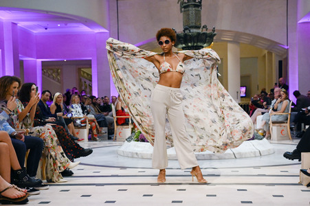 Anja Gockel Fashion Show auf der Berlin Fashion Week Spring/Summer 2022