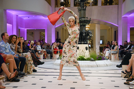 Anja Gockel Fashion Show auf der Berlin Fashion Week Spring/Summer 2022