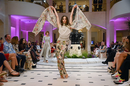 Anja Gockel Fashion Show auf der Berlin Fashion Week Spring/Summer 2022