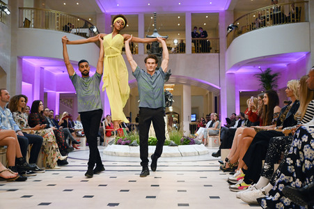 Anja Gockel Fashion Show auf der Berlin Fashion Week Spring/Summer 2022