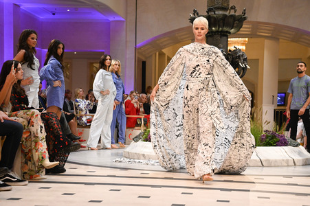 Anja Gockel Fashion Show auf der Berlin Fashion Week Spring/Summer 2022