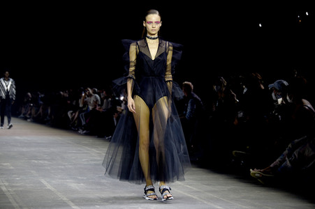 Kilian Kerner Fashion Show auf der Berlin Fashion Week Spring/Summer 2022
