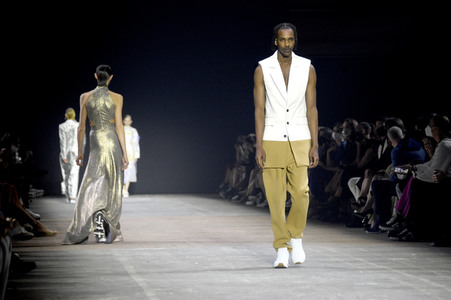 Kilian Kerner Fashion Show auf der Berlin Fashion Week Spring/Summer 2022