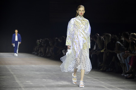 Kilian Kerner Fashion Show auf der Berlin Fashion Week Spring/Summer 2022