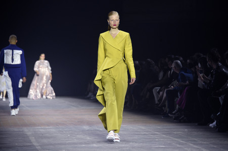 Kilian Kerner Fashion Show auf der Berlin Fashion Week Spring/Summer 2022