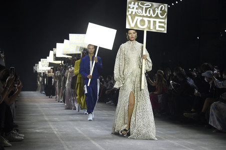 Kilian Kerner Fashion Show auf der Berlin Fashion Week Spring/Summer 2022