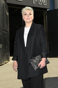 Rebekka Ruetz Fashion Show auf der Berlin Fashion Week Spring/Summer 2022
