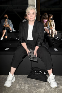 Rebekka Ruetz Fashion Show auf der Berlin Fashion Week Spring/Summer 2022