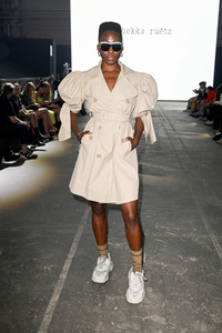 Rebekka Ruetz Fashion Show auf der Berlin Fashion Week Spring/Summer 2022