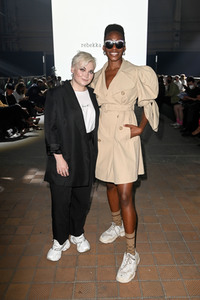 Rebekka Ruetz Fashion Show auf der Berlin Fashion Week Spring/Summer 2022