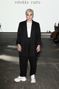 Rebekka Ruetz Fashion Show auf der Berlin Fashion Week Spring/Summer 2022