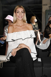 Rebekka Ruetz Fashion Show auf der Berlin Fashion Week Spring/Summer 2022
