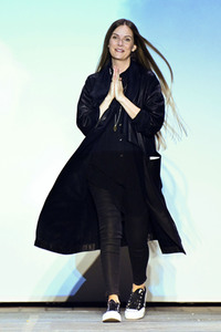 Rebekka Ruetz Fashion Show auf der Berlin Fashion Week Spring/Summer 2022