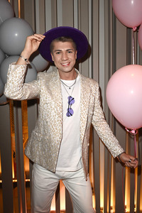 Dawid Tomaszewski Fashion Film auf der Berlin Fashion Week Spring/Summer 2022