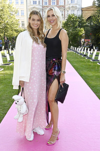 Marcel Ostertag Fashion Show auf der Berlin Fashion Week Spring/Summer 2022