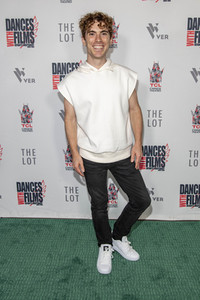 Filmpremiere 'Four Cousins and a Christmas', Dances with Films Festivals 2021 in Los Angeles