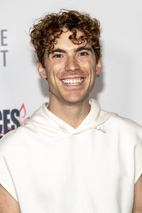 Filmpremiere 'Four Cousins and a Christmas', Dances with Films Festivals 2021 in Los Angeles