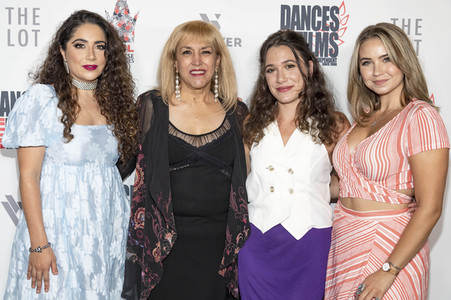 Filmpremiere 'Four Cousins and a Christmas', Dances with Films Festivals 2021 in Los Angeles