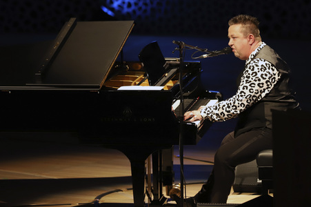 Sebastian Krumbiegel auf dem Harbour Front Literaturfestival 2021 in Hamburg