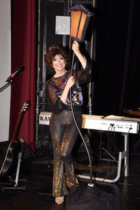 Show von Cornelia Corba in Haar