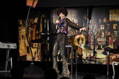 Show von Cornelia Corba in Haar