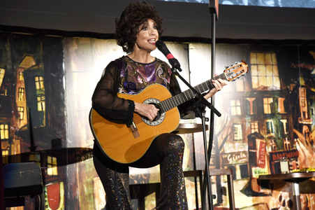 Show von Cornelia Corba in Haar