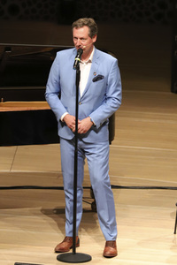 Eckart von Hirschhausen beim Harbour Front Literaturfestival 2021 in Hamburg