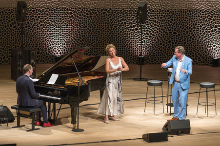 Eckart von Hirschhausen beim Harbour Front Literaturfestival 2021 in Hamburg