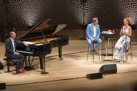 Eckart von Hirschhausen beim Harbour Front Literaturfestival 2021 in Hamburg