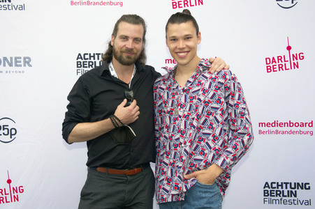 Serienpremiere 'Wir sind jetzt' Staffel 3, achtung berlin Filmfestival 2021
